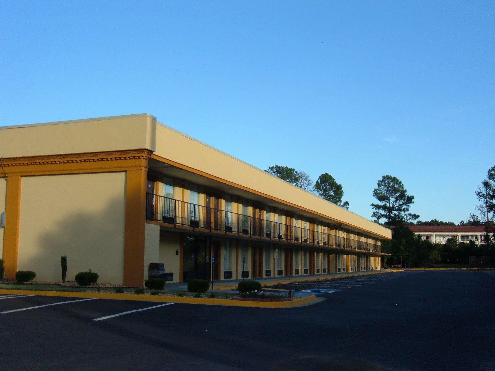 Days Inn By Wyndham Madison Exterior foto