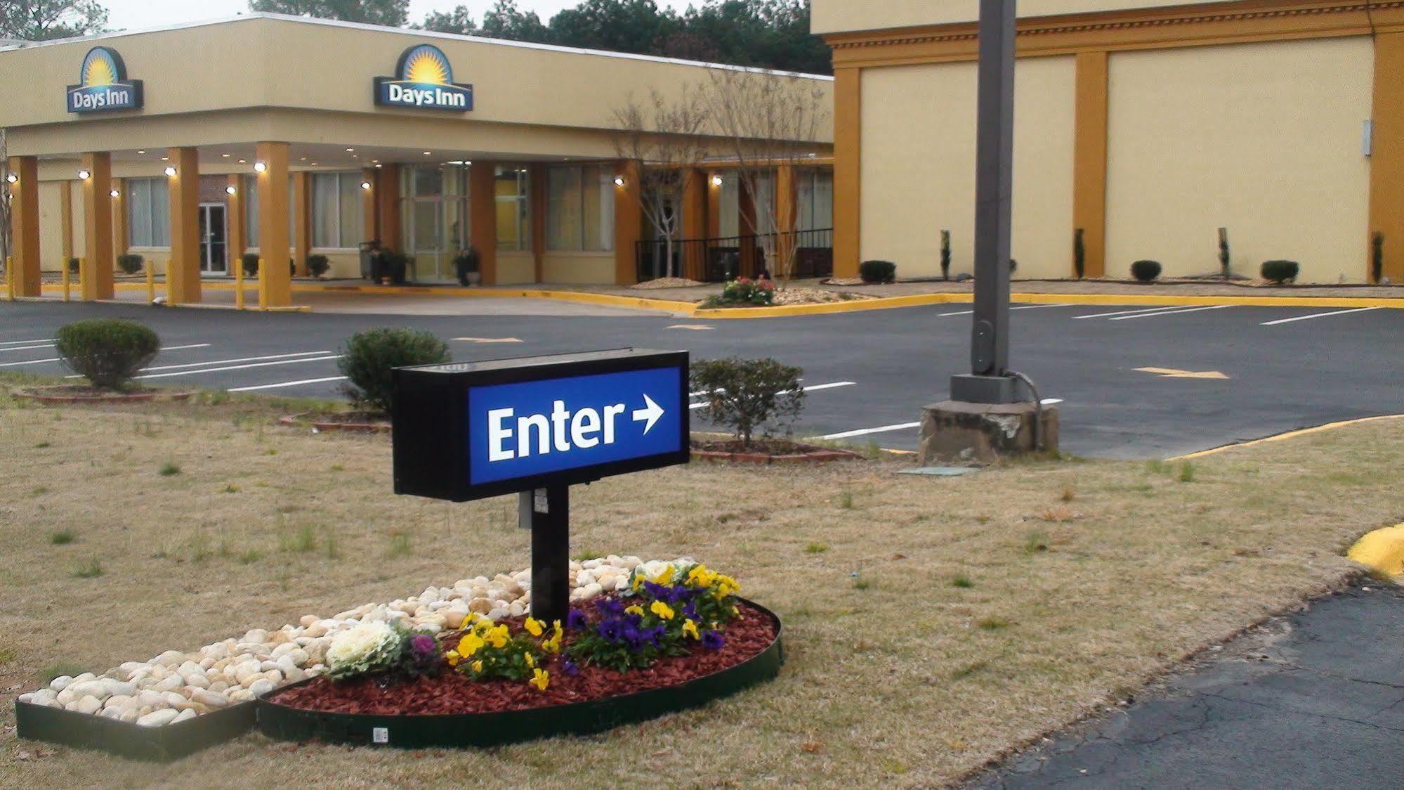 Days Inn By Wyndham Madison Exterior foto